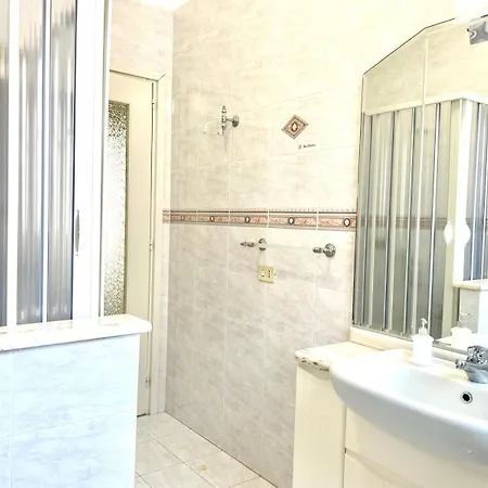 Pirandello House Apartment *